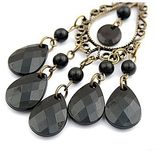 Retro Fashion Hollow Earrings